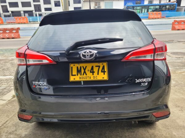 TOYOTA YARIS XS - Image 8