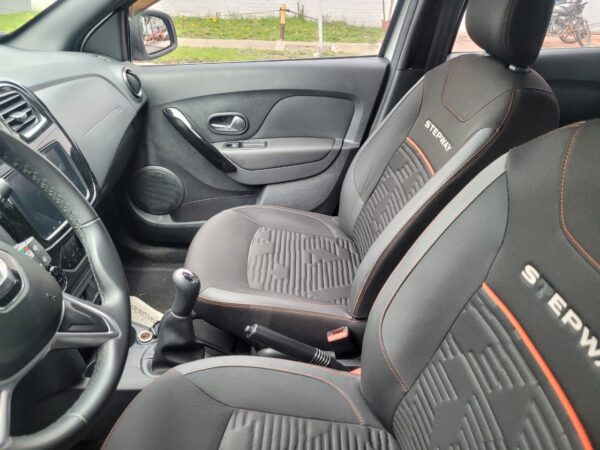 RENAULT SANDERO STEPWAY INTENS MT - Image 10