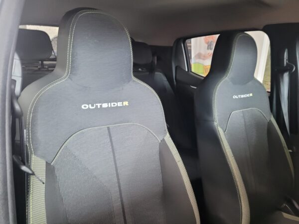RENAULT KWID OUTSIDER - Image 14