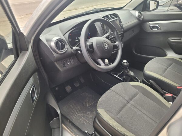 RENAULT KWID OUTSIDER - Image 15