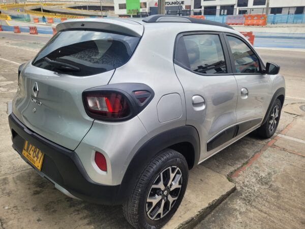 RENAULT KWID OUTSIDER - Image 7