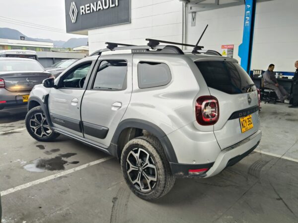 RENAULT DUSTER 1.3 4X4 - Image 3