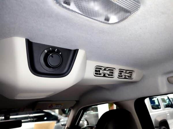 CITROËN C3 AIRCROSS SHINE - Image 16
