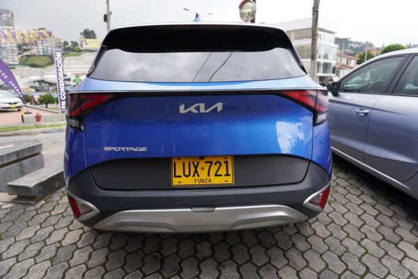 KIA SPORTAGE VIVRANT AT - Image 9