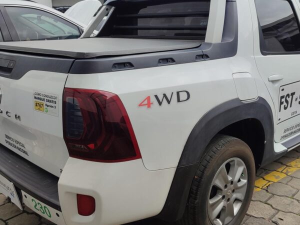 RENAULT DUSTER OROCH 4X4 - Image 8