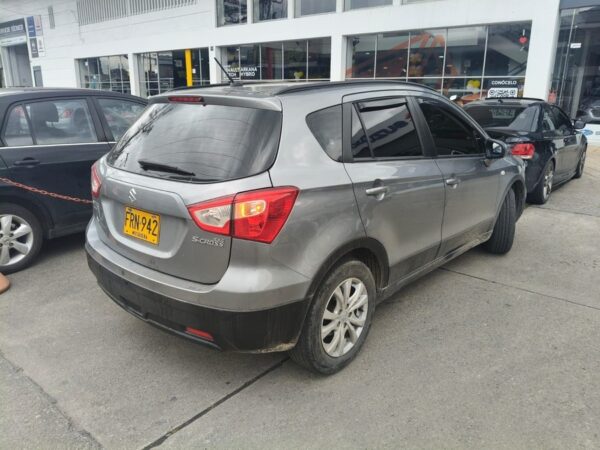 SUZUKI S-CROSS MT - Image 4