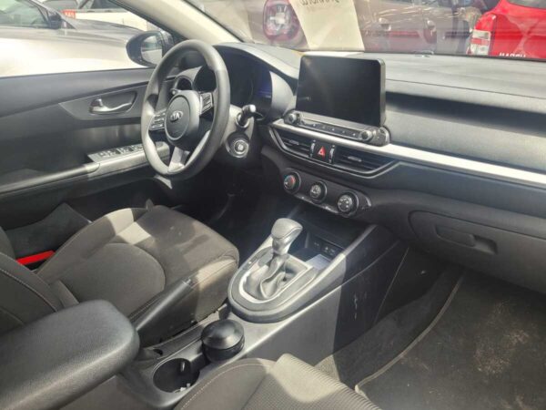KIA CERATO VIVRO AT - Image 6