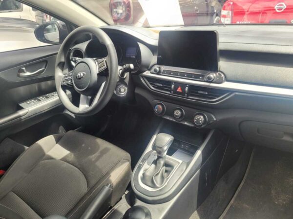 KIA CERATO VIVRO AT - Image 9