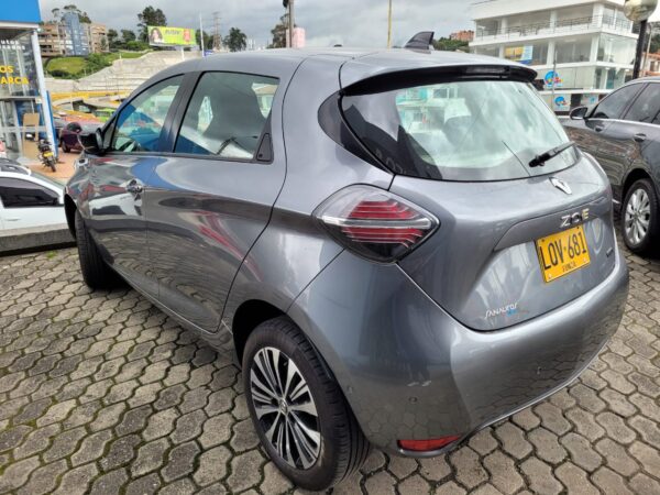 RENAULT ZOE E-TECH 100% ELECTRICO - Image 6