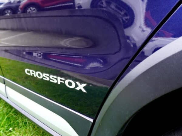VW CROSSFOX MT - Image 19