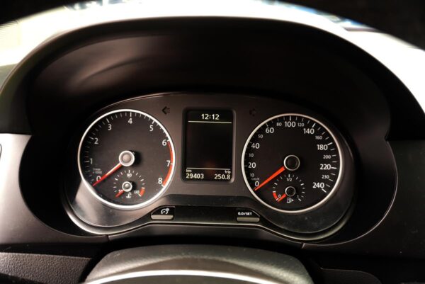 VW CROSSFOX MT - Image 21