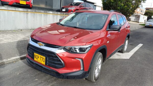 CHEVROLET - TRACKER LS