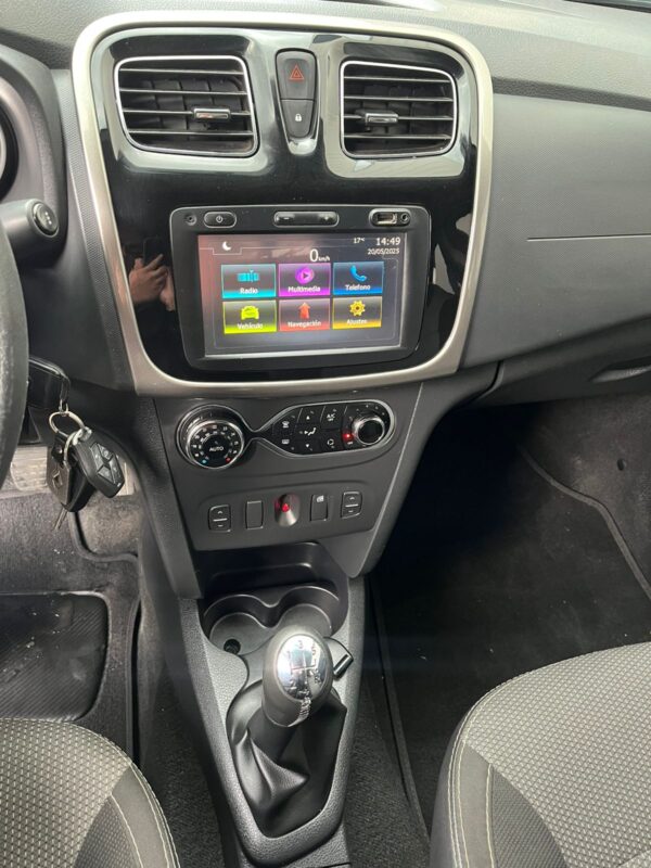 RENAULT - LOGAN PRIVILEGE - Image 9