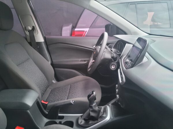 CHEVROLET TRACKER LS MT - Image 12