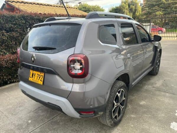 RENAULT DUSTER INTENS 4X4 MT - Image 3