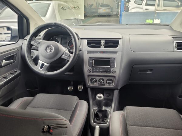 VW  CROSS FOX - Image 12