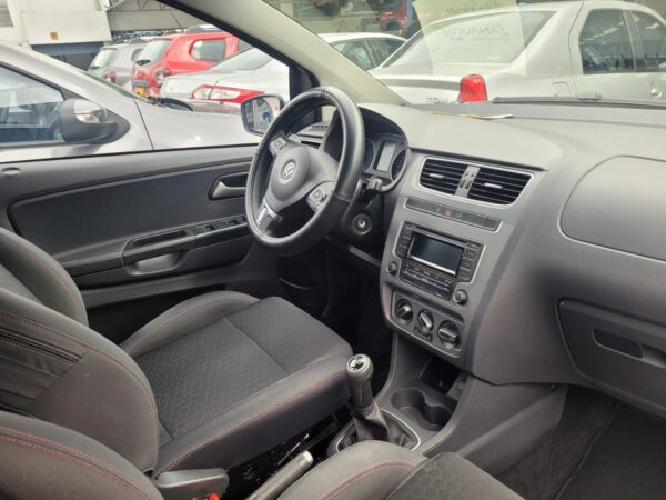 VW  CROSS FOX - Image 11