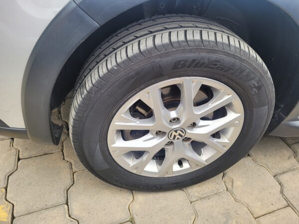 VW  CROSS FOX - Image 15
