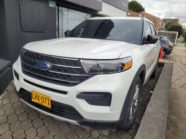 FORD EXPLORER XLT AT
