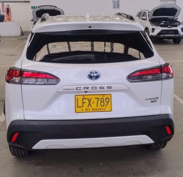 TOYOTA COROLLA CROSS SEG HV - Image 9
