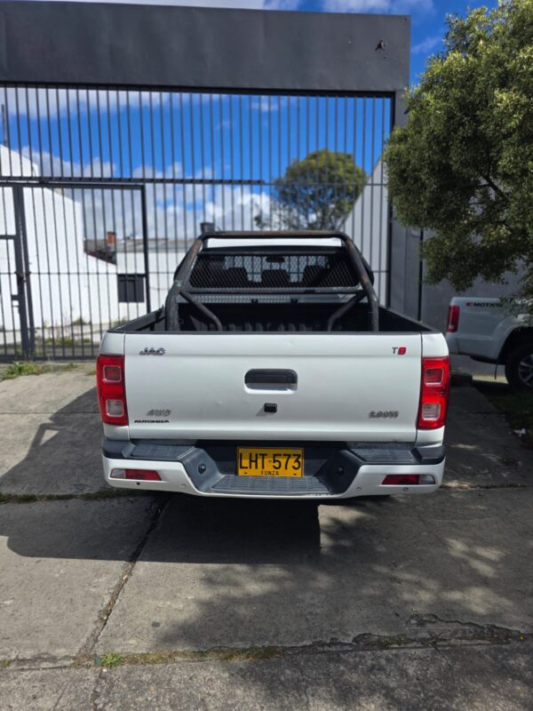 JAC T8 DC 4X4 - Image 7