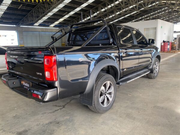 JAC T8