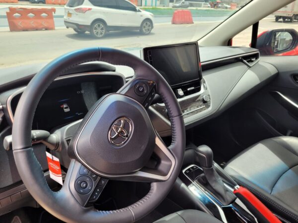 TOYOTA COROLLA XEI - Image 10