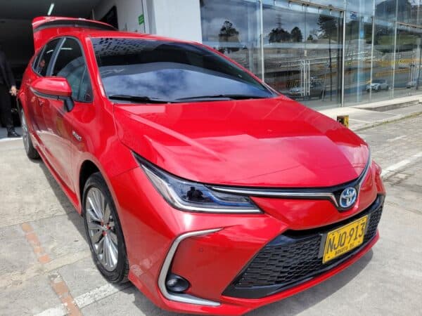 TOYOTA COROLLA XEI - Image 5