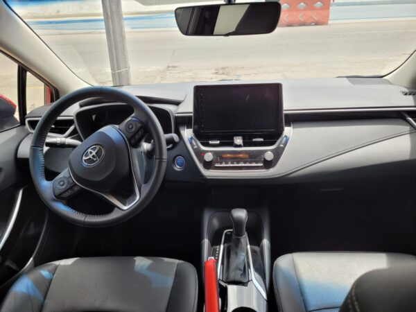 TOYOTA COROLLA XEI - Image 12