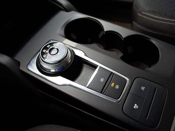 FORD ESCAPE - Image 11