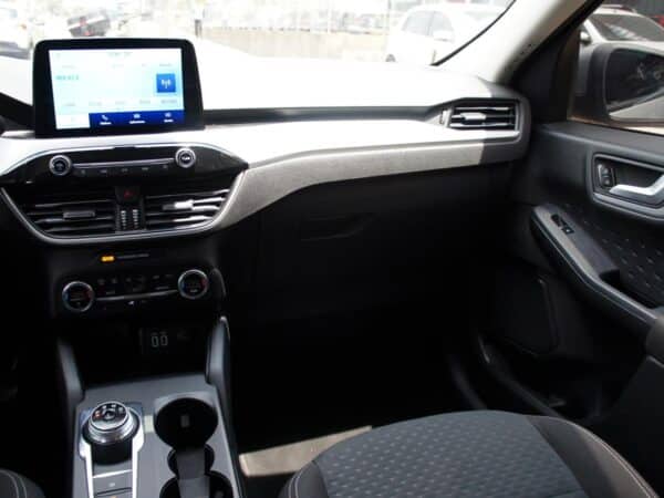 FORD ESCAPE - Image 9