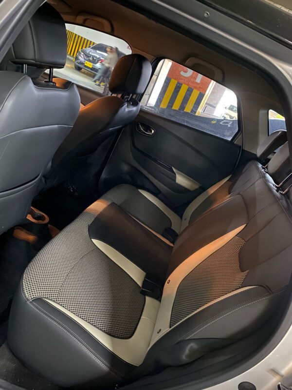 RENAULT CAPTUR INTENS AT - Image 10