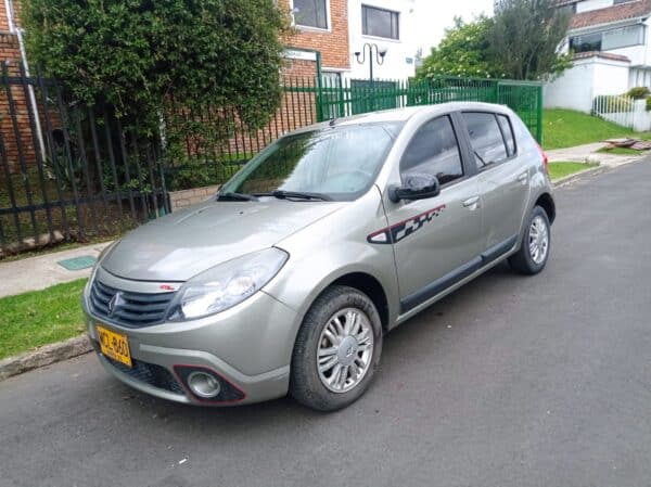 RENAULT SANDERO GT MT