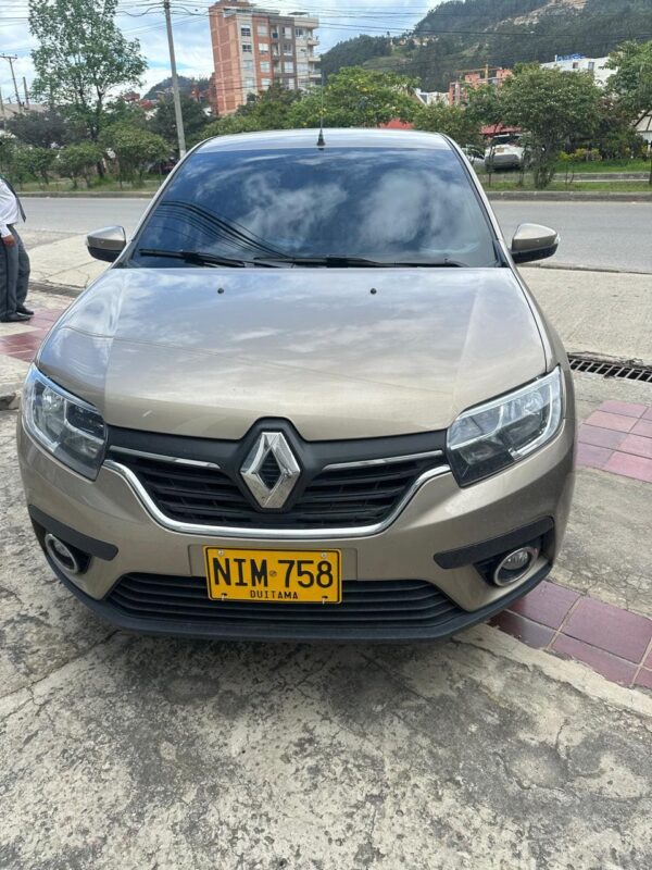 RENAULT LOGAN INTENS MT