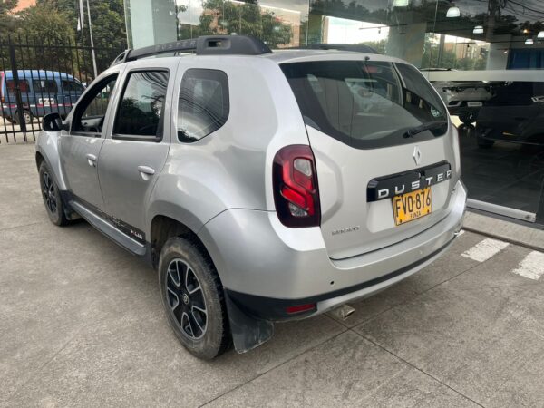 RENAULT DUSTER DYNAMIQUE 4X4 - Image 4