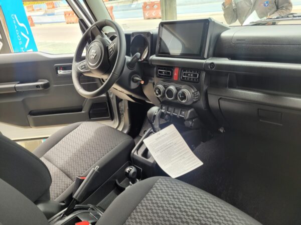 SUZUKI JIMNY 3P AT - Image 11