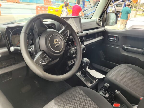 SUZUKI JIMNY 3P AT - Image 13