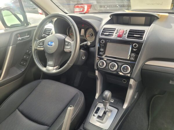 SUBARU FORESTER 2.0 AT - Image 12