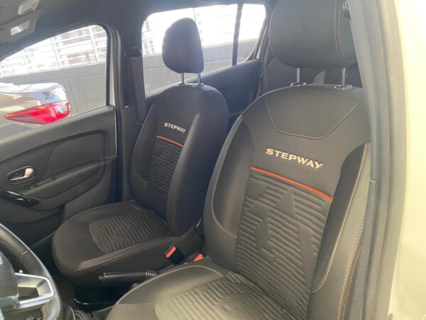 Renault Stepway - Image 13