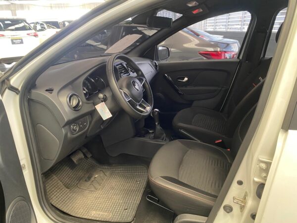 Renault Stepway - Image 12