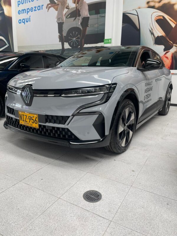 RENAULT MEGANE E-TECH