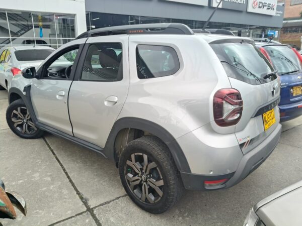 RENAULT DUSTER ICONIC   1.3 T 4X4 CVT - Image 10