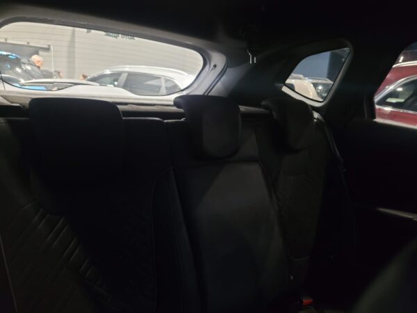 RENAULT CAPTUR INTENS 1.3 T 4X2 CVT - Image 8