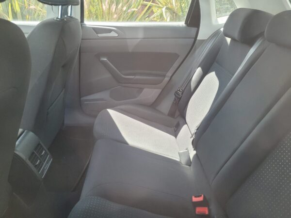 VW POLO CONFORLINE  AT 1.6 - Image 13
