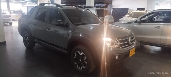 DUSTER OROCH OUTSIDER 4X4 - Image 3